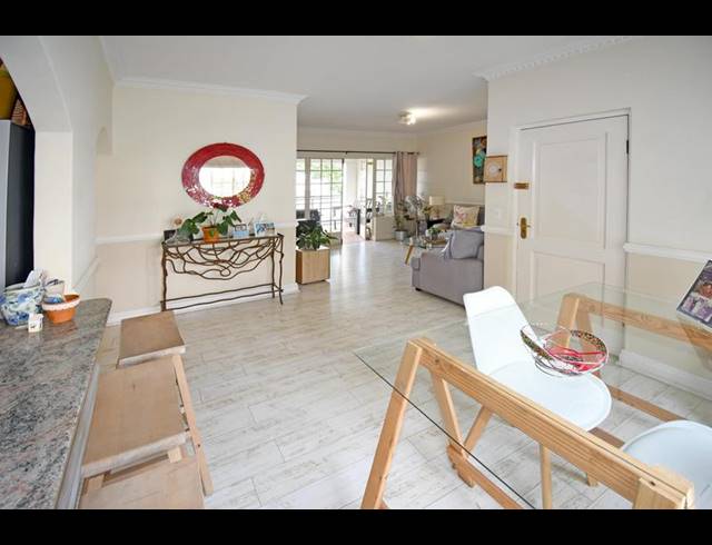 2 BEDROOM APARTMENT FOR SALE IN CRAIGHALL